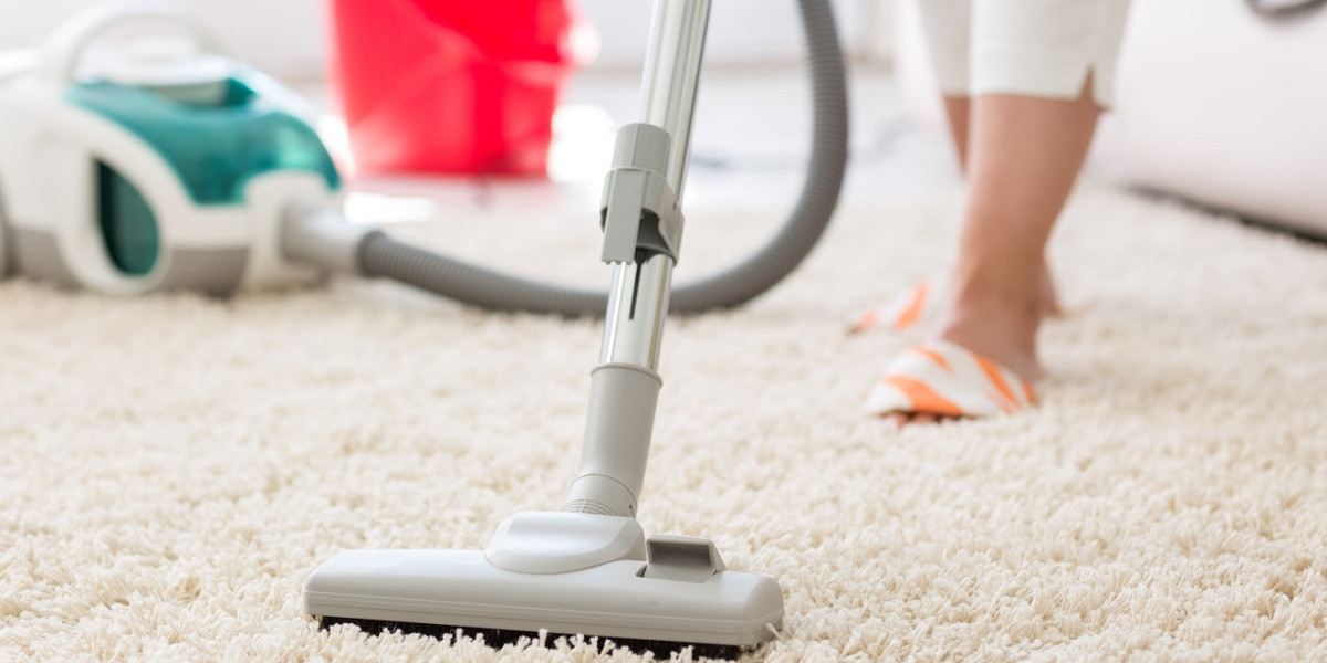 ﻿﻿Why Landlords Should Invest in Carpet Cleaning Services